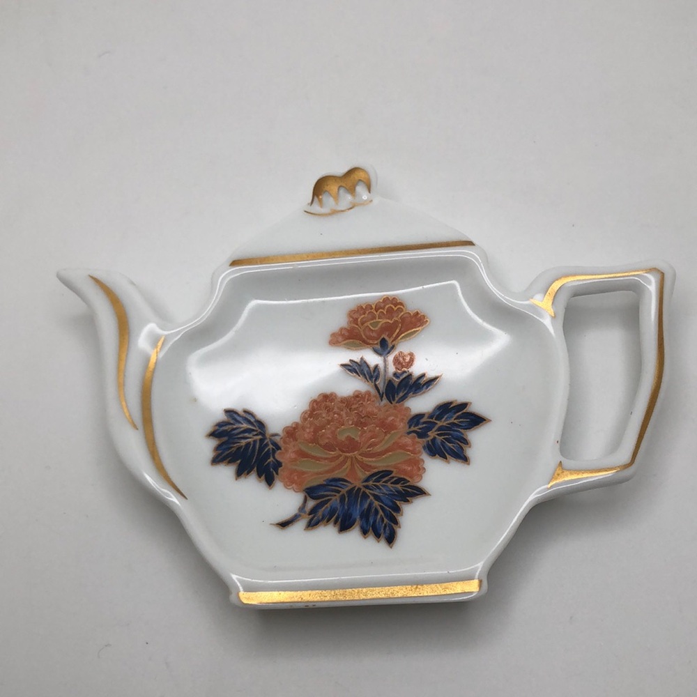 A RAYNAUD & CO LIMOGES OF FRANCE TEA BAG REST JAPANESE INSPIRED FLORAL GOLD TRIM